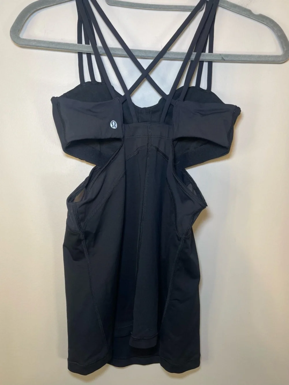 Lululemon Womens EXQUISITE TANK II Top Black Mesh Cutout Strappy